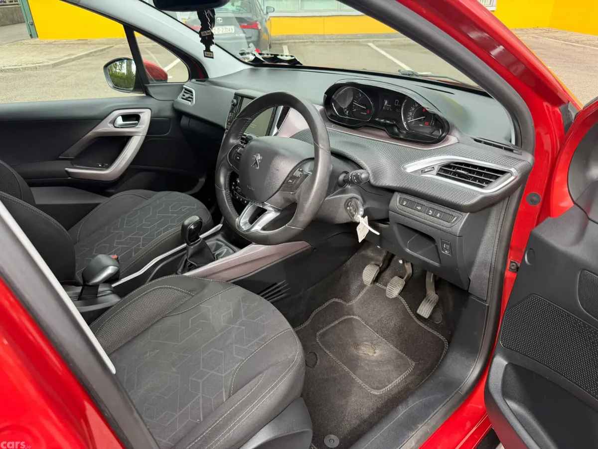 Peugeot 2008 SUV, Diesel, 2015, Red