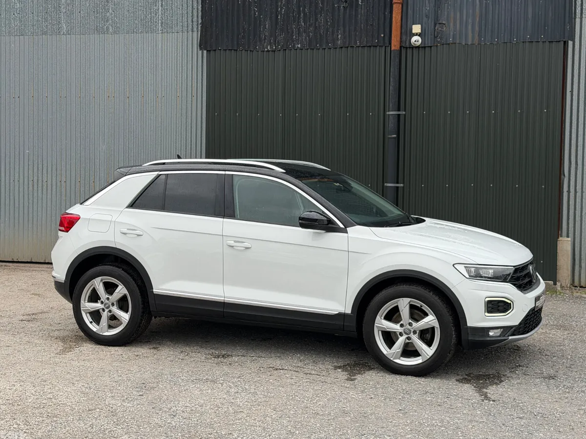 Volkswagen T-Roc MPV, Diesel, 2021, White