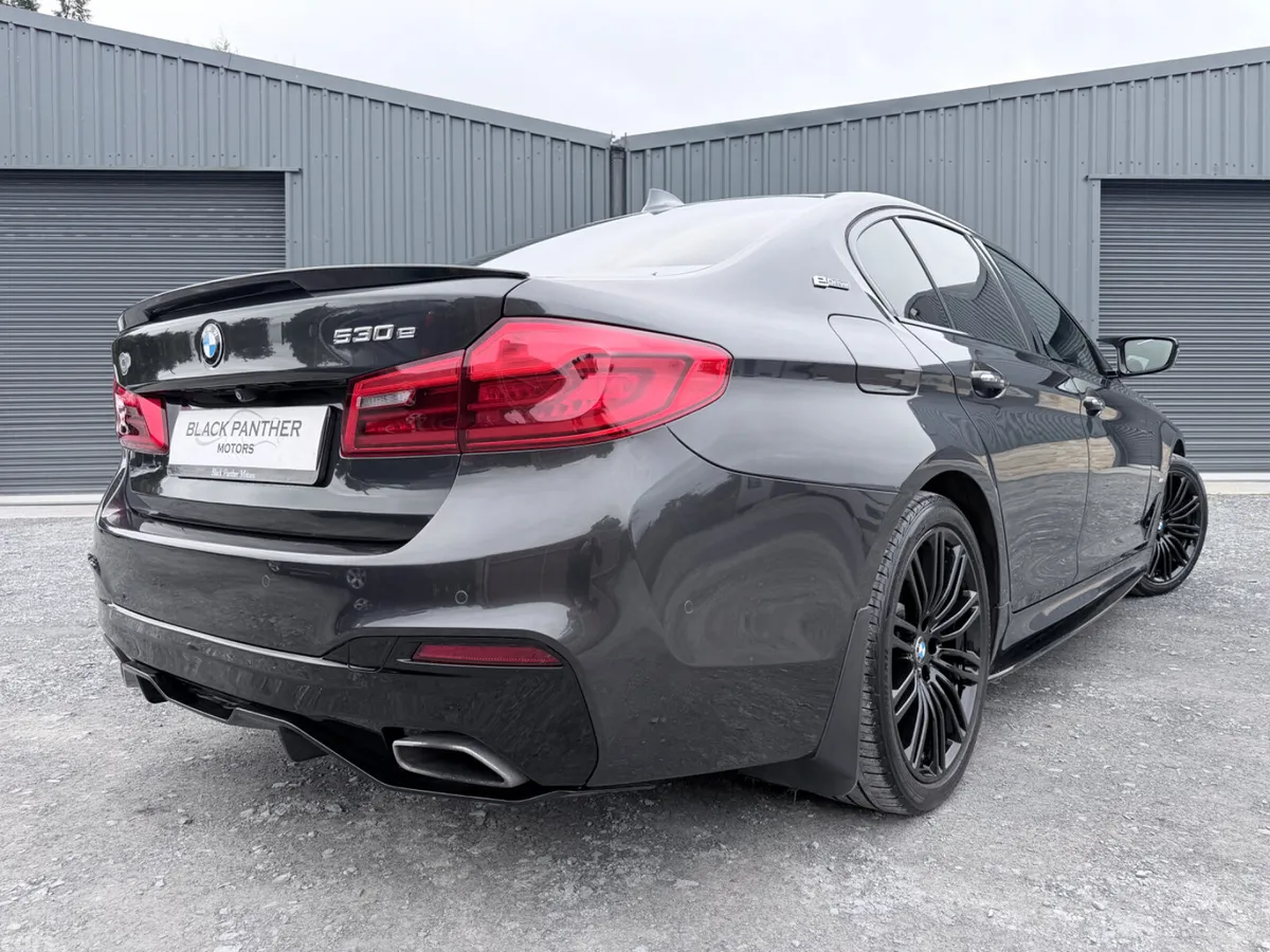 BMW 5-Series Saloon, Petrol Plug-in Hybrid, 2017, Grey