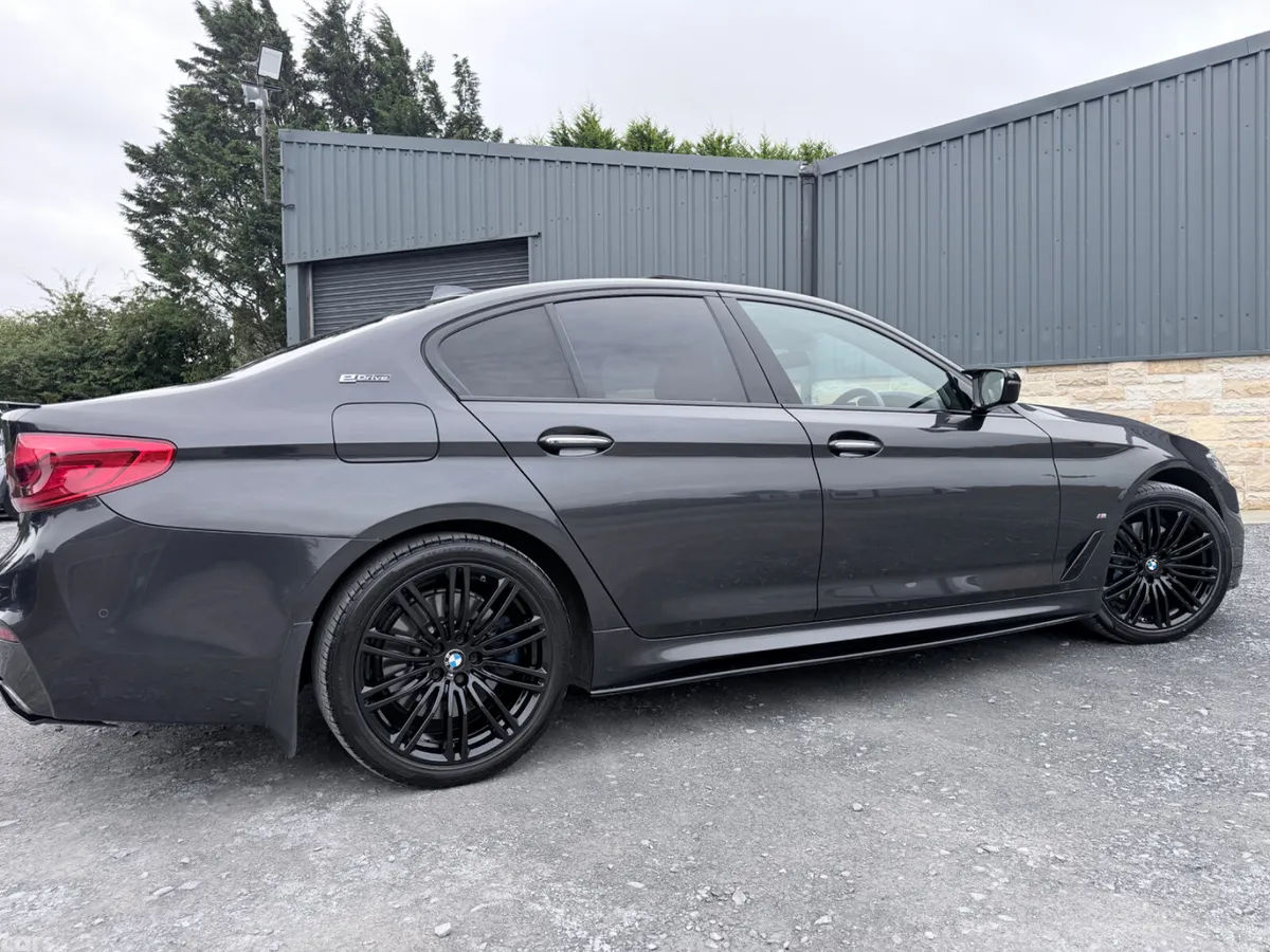 BMW 5-Series Saloon, Petrol Plug-in Hybrid, 2017, Grey