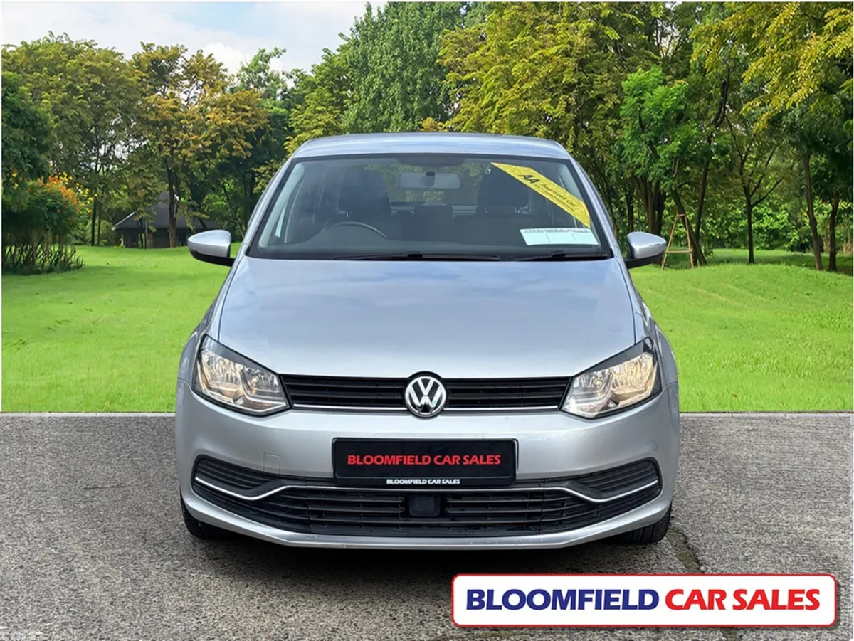 Volkswagen Polo Hatchback, Petrol, 2015, Silver