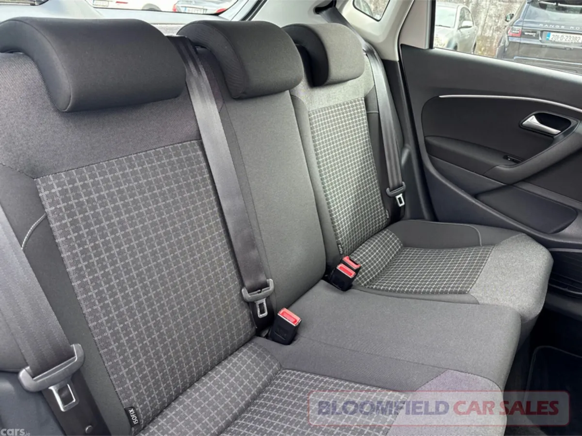Volkswagen Polo Hatchback, Petrol, 2015, Silver