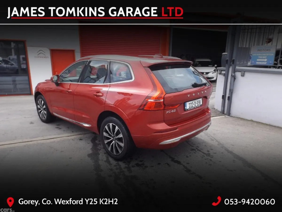 Volvo XC60 Estate, Diesel, 2022, Orange