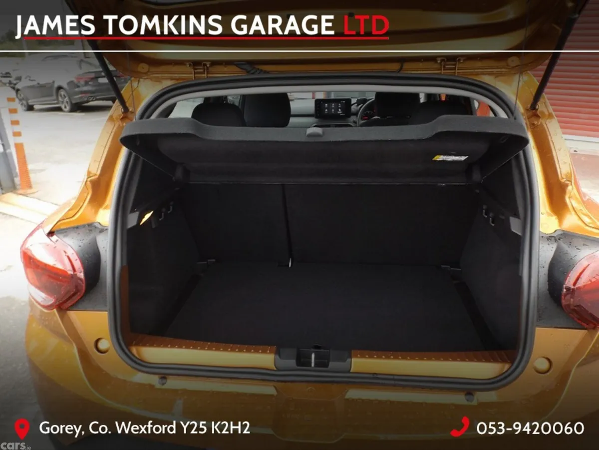 Dacia Sandero Hatchback, Petrol, 2023, Orange