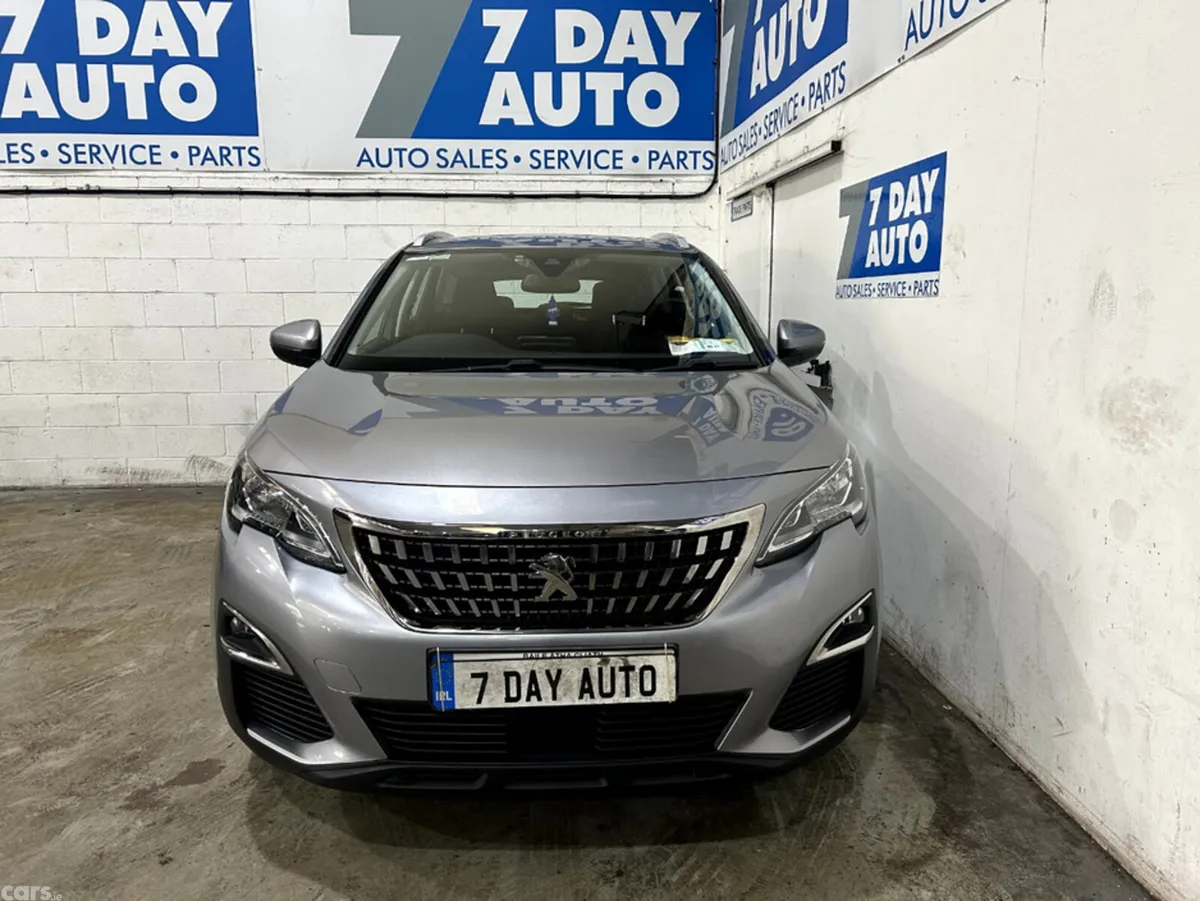 Peugeot 3008 MPV, Petrol, 2018, Grey
