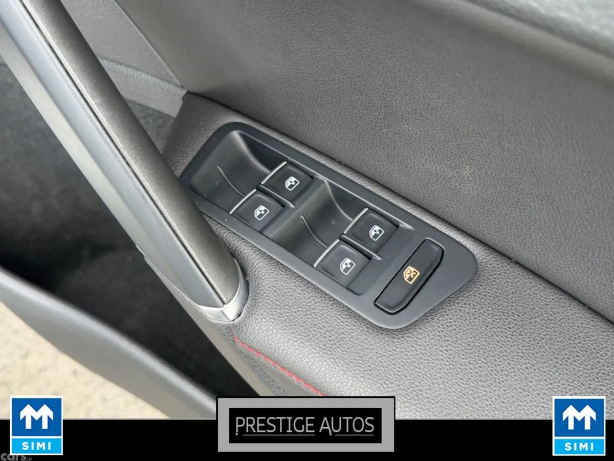 Volkswagen Golf Hatchback, Petrol, 2020, White