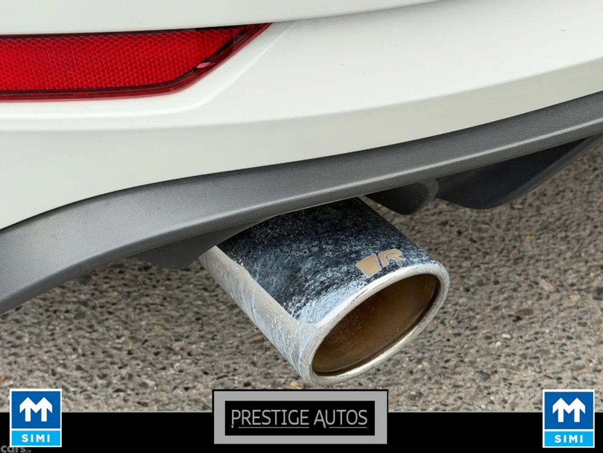 Volkswagen Golf Hatchback, Petrol, 2020, White