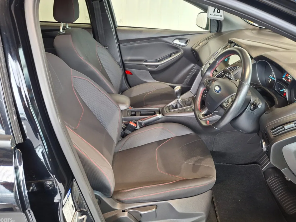 Ford Focus Hatchback, Diesel, 2018, Black