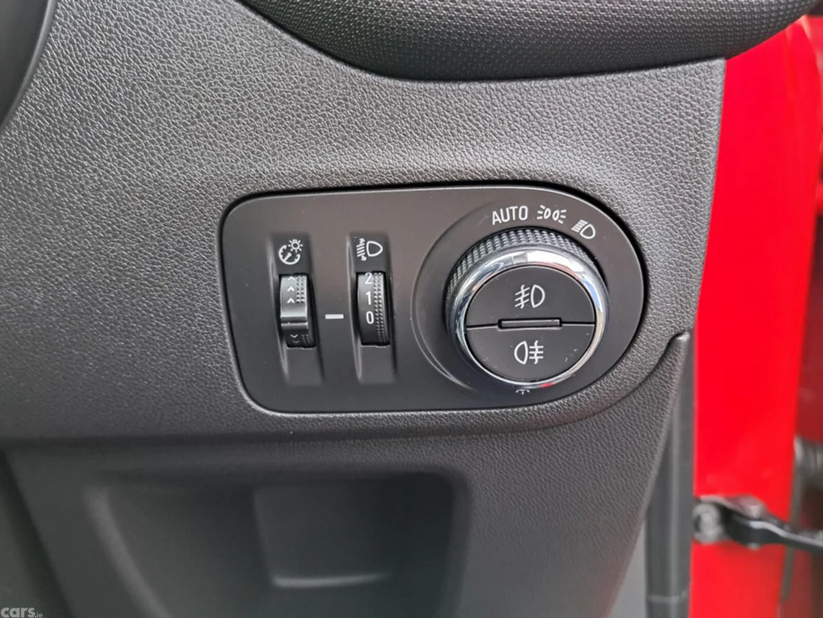 Opel Crossland SUV, Petrol, 2022, Red