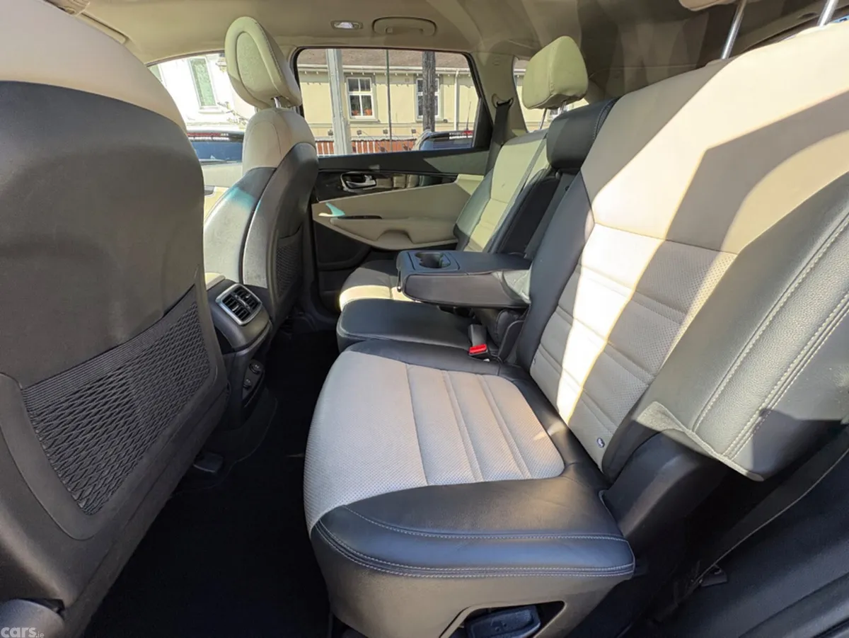 Kia Sorento SUV, Diesel, 2017, Grey