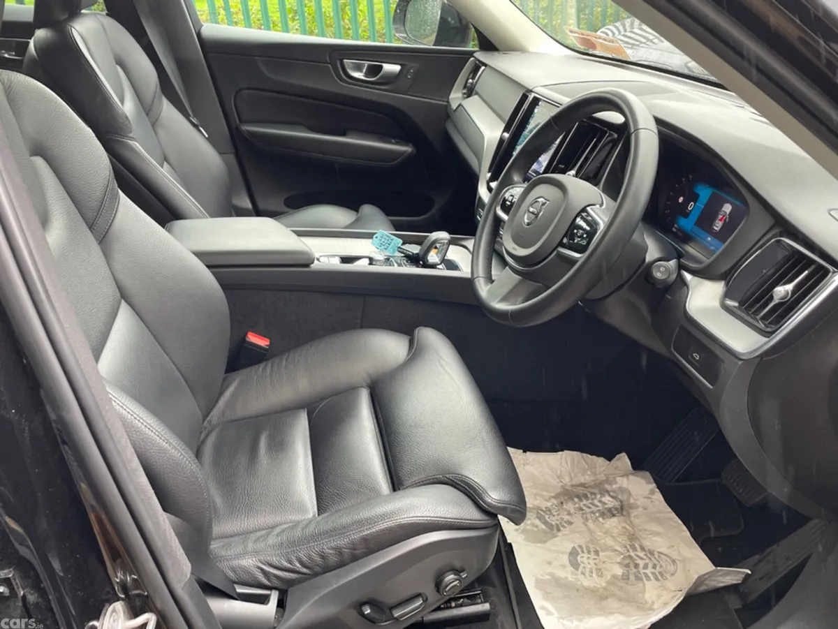 Volvo XC60 SUV, Diesel, 2023, Black