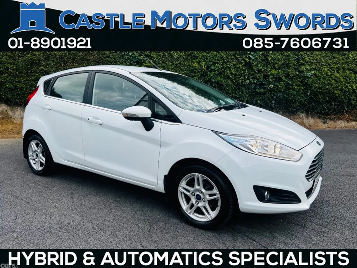 Ford Fiesta Hatchback, Petrol, 2015, White