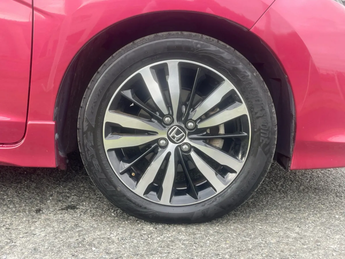 Honda Fit Hatchback, Petrol Hybrid, 2018, Red