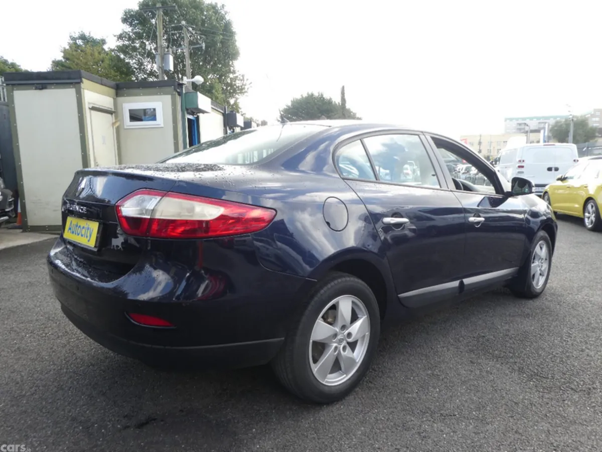 Renault Fluence Saloon, Diesel, 2011, Blue