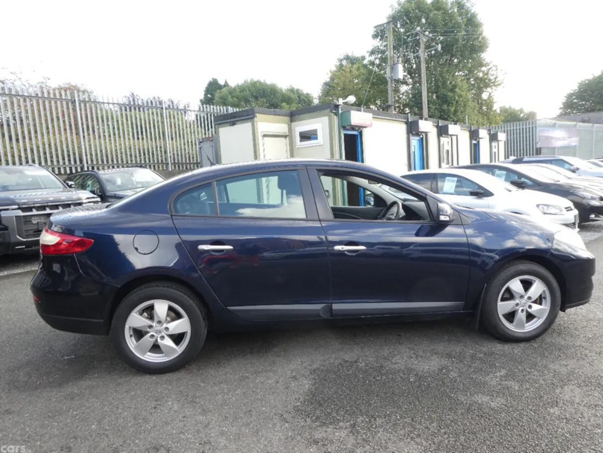 Renault Fluence Saloon, Diesel, 2011, Blue