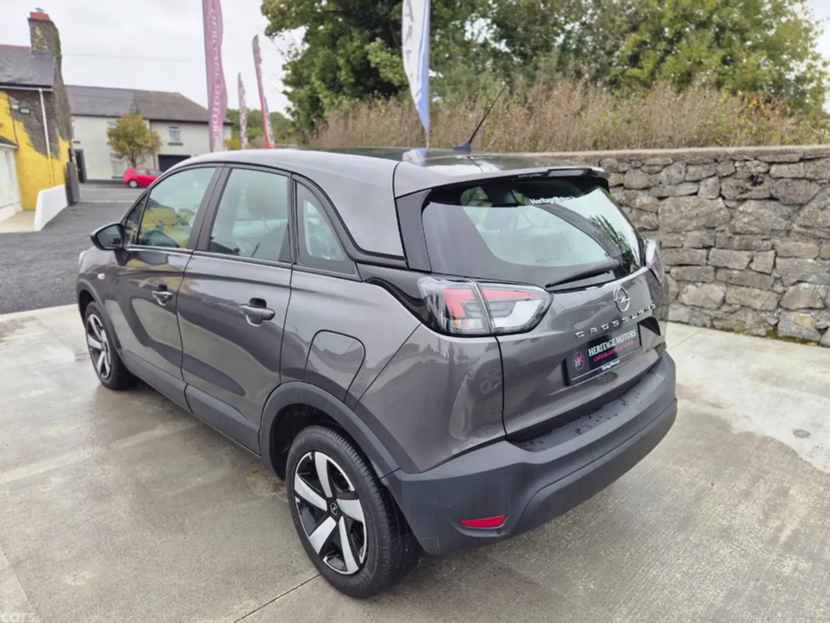 Opel Crossland MPV, Diesel, 2022, Grey