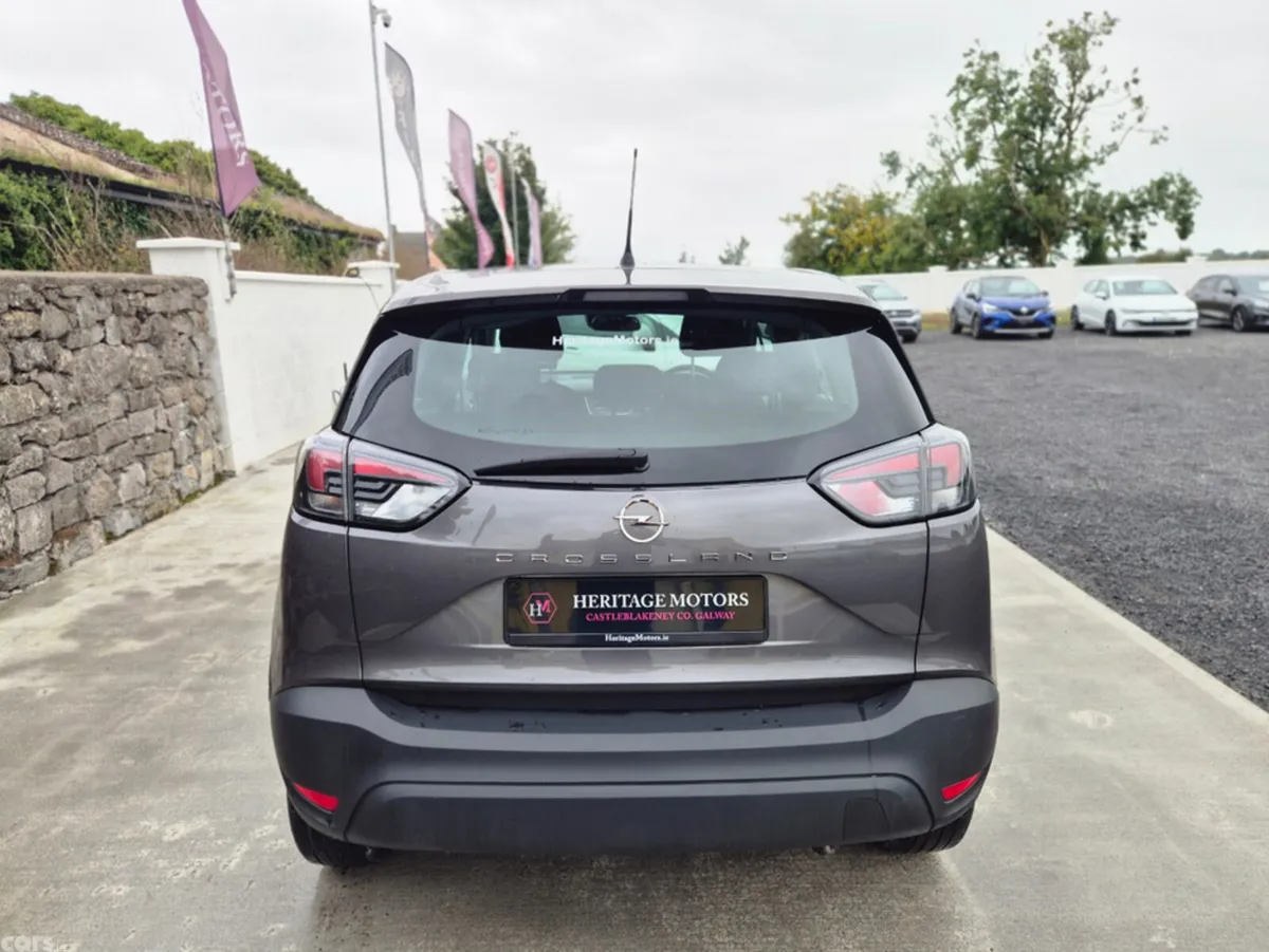 Opel Crossland MPV, Diesel, 2022, Grey