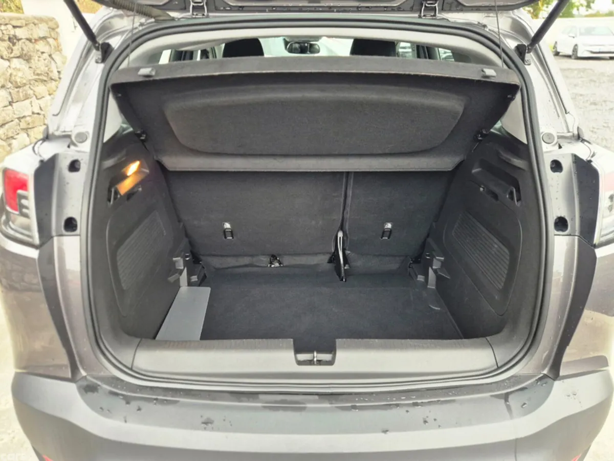 Opel Crossland MPV, Diesel, 2022, Grey