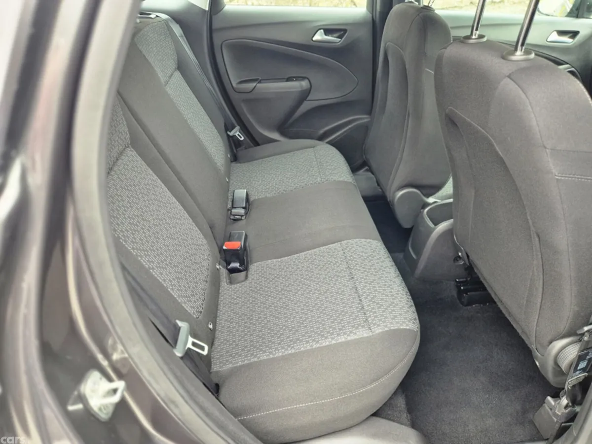 Opel Crossland MPV, Diesel, 2022, Grey