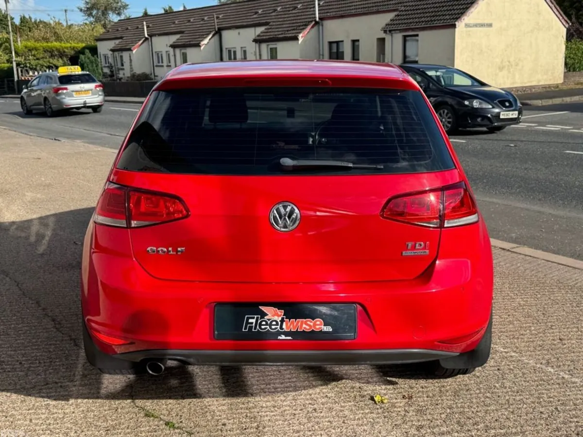 Volkswagen Golf Hatchback, Diesel, 2016, Red