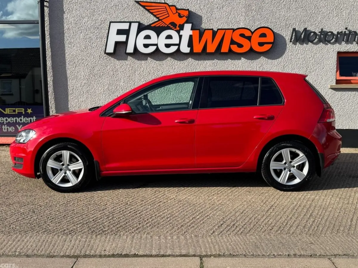 Volkswagen Golf Hatchback, Diesel, 2016, Red