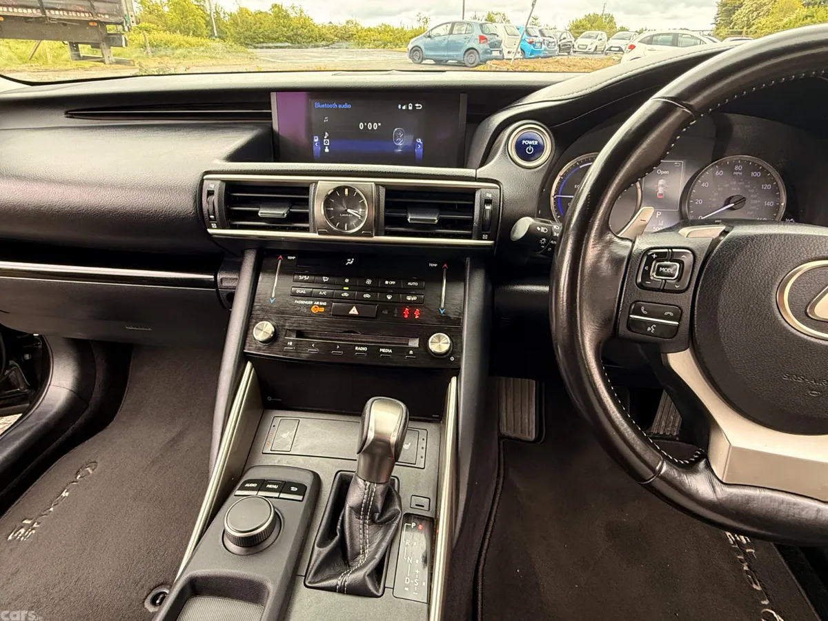 Lexus IS Saloon, Petrol Hybrid, 2018, Black