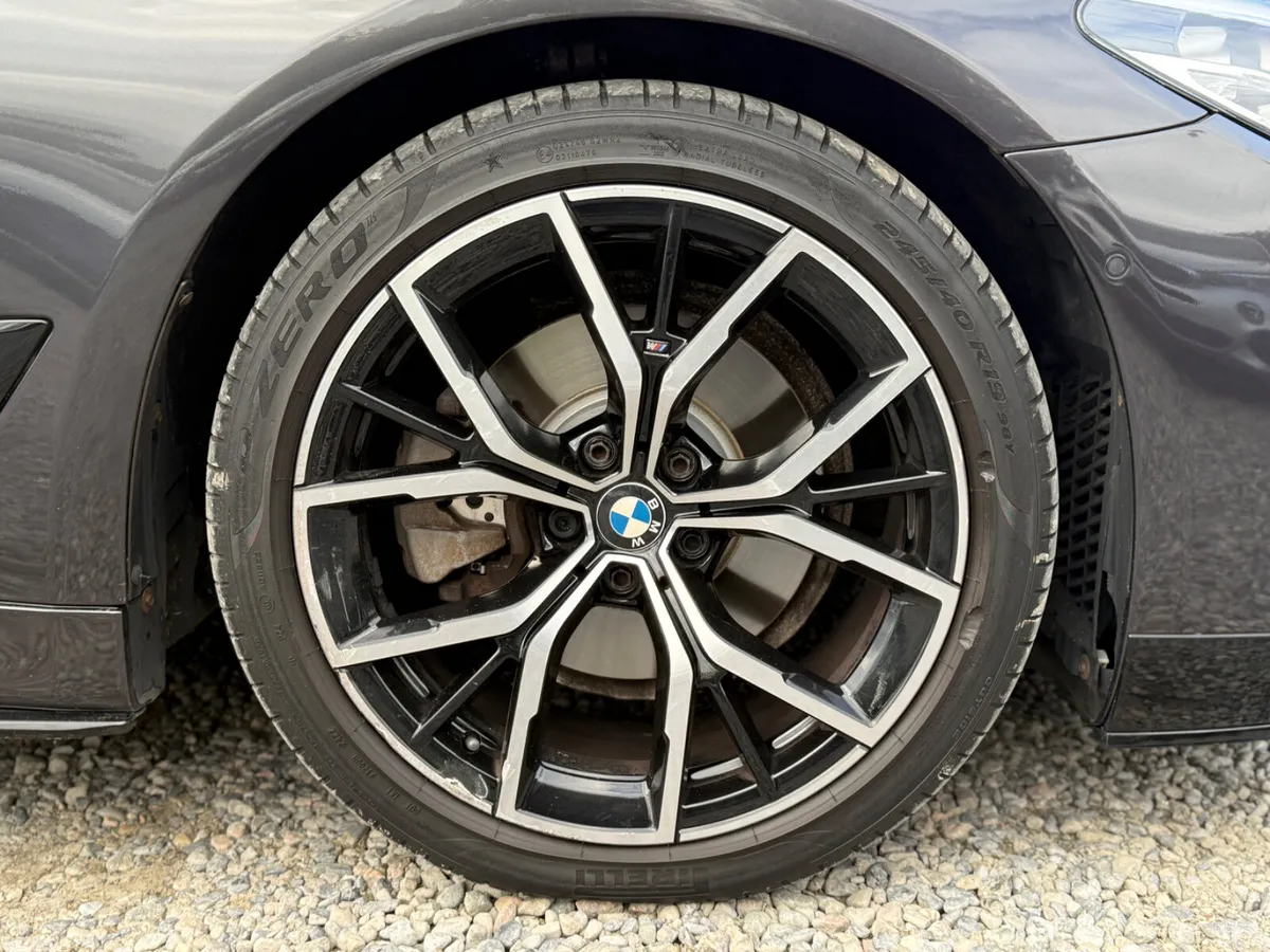 BMW 5-Series Saloon, Diesel, 2018, Grey