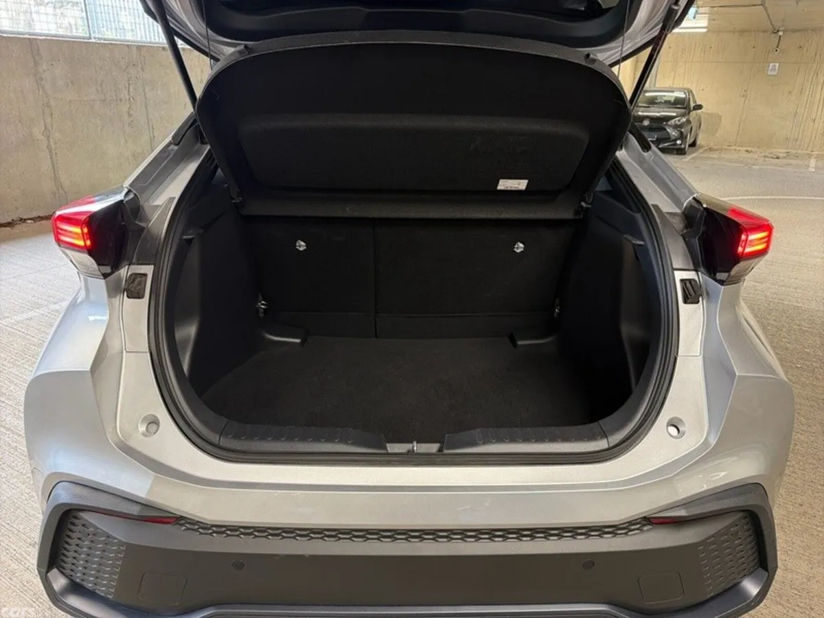 Toyota C-HR SUV, Petrol Hybrid, 2026, Grey