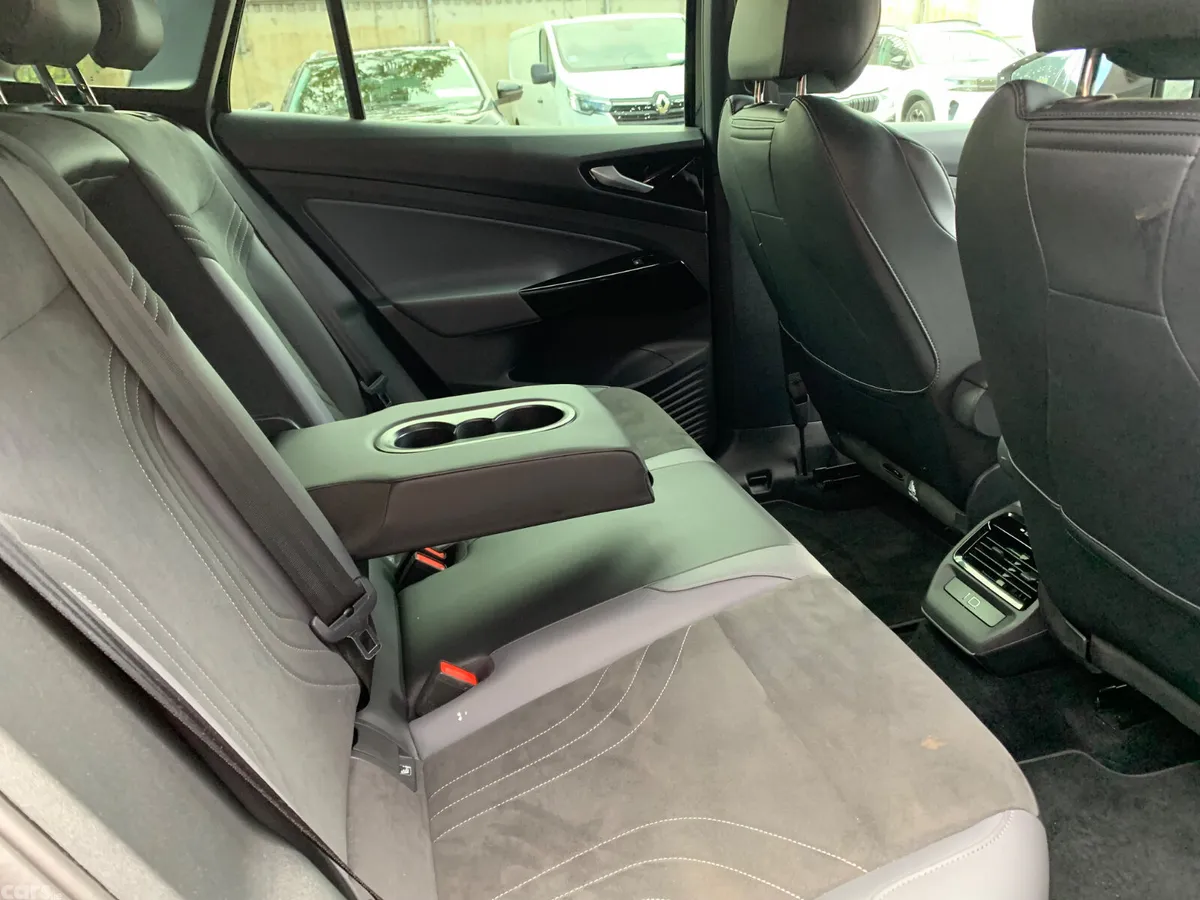 Volkswagen ID.4 Estate, Electric, 2022, Grey