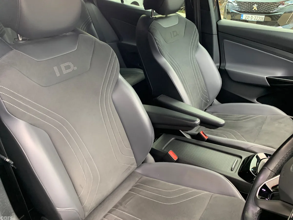 Volkswagen ID.4 Estate, Electric, 2022, Grey