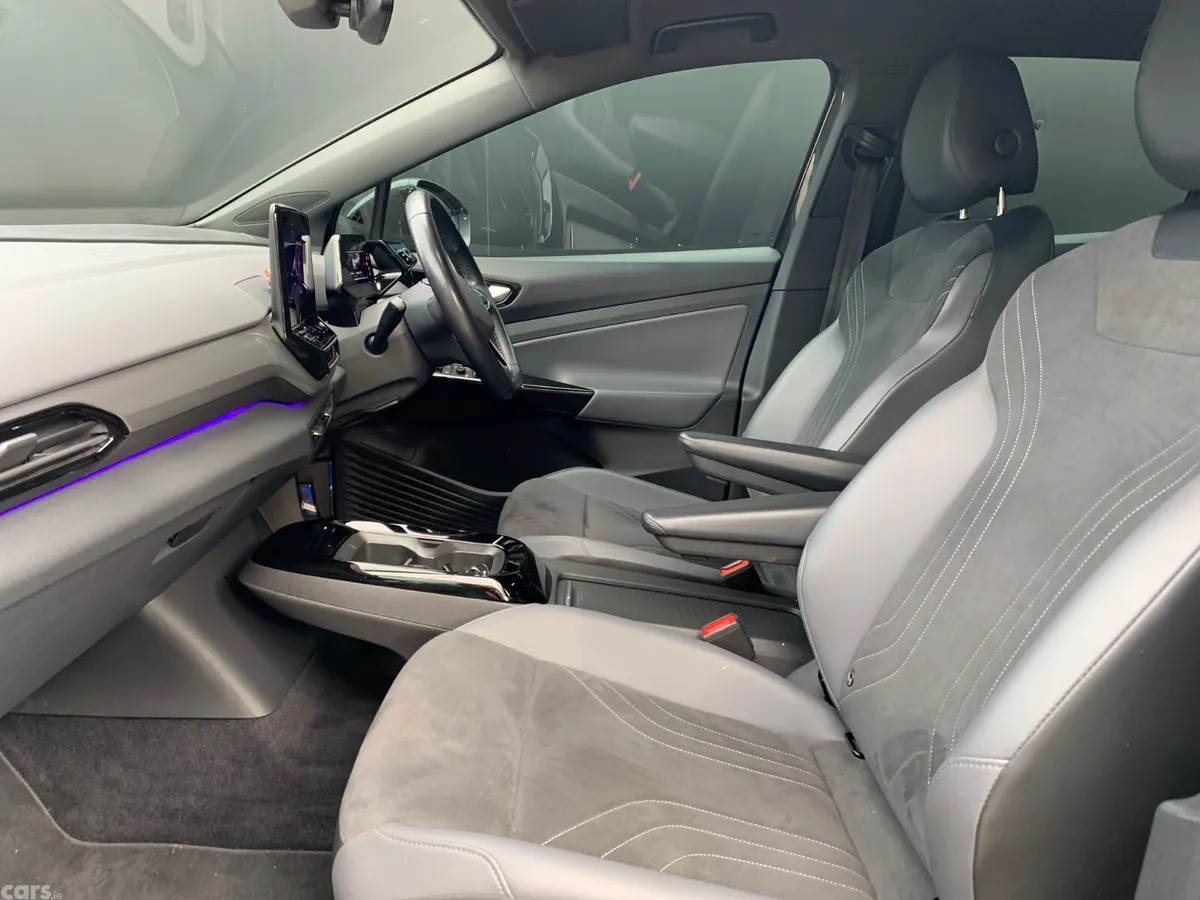 Volkswagen ID.4 Estate, Electric, 2022, Grey