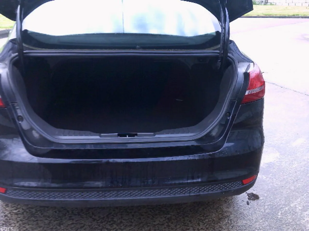 Ford Focus Saloon, Diesel, 2016, Black