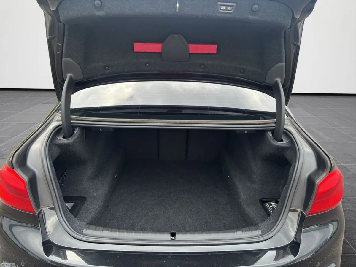 BMW 5-Series Saloon, Petrol, 2018, Black