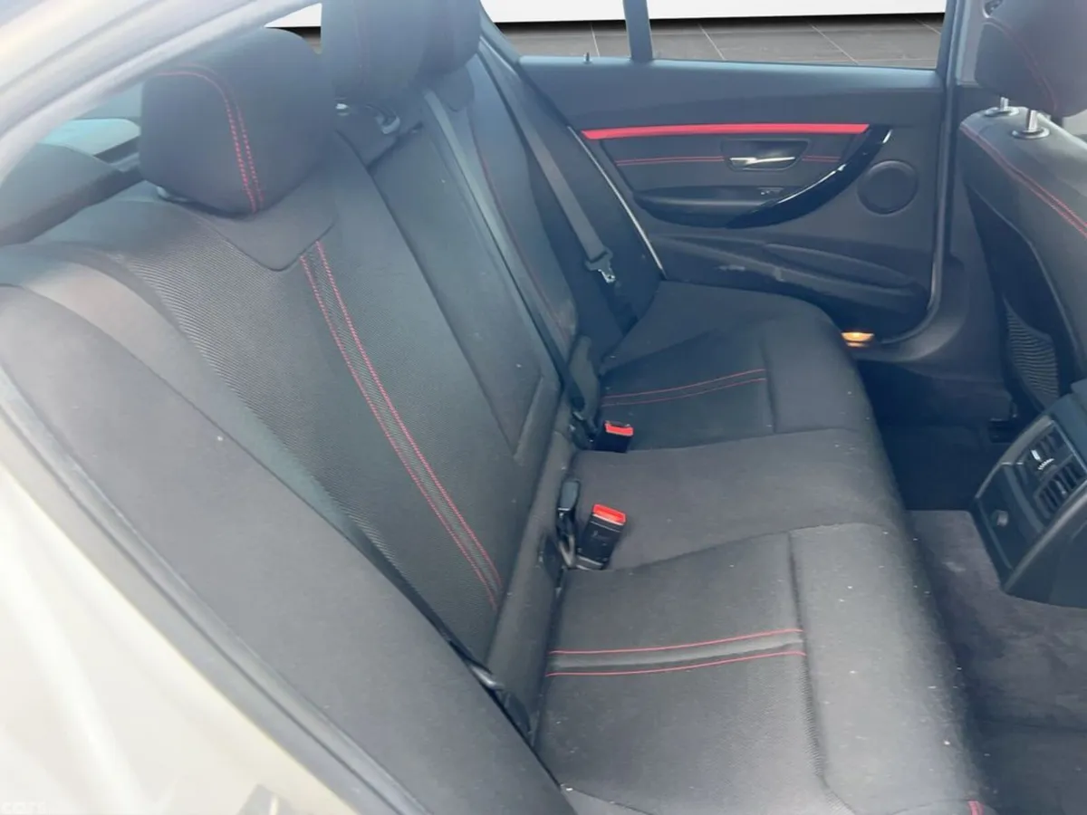 BMW 3-Series Saloon, Petrol, 2017, White