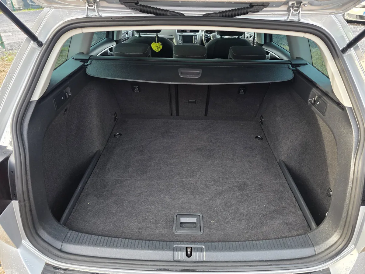Volkswagen Golf Estate, Diesel, 2017, Grey