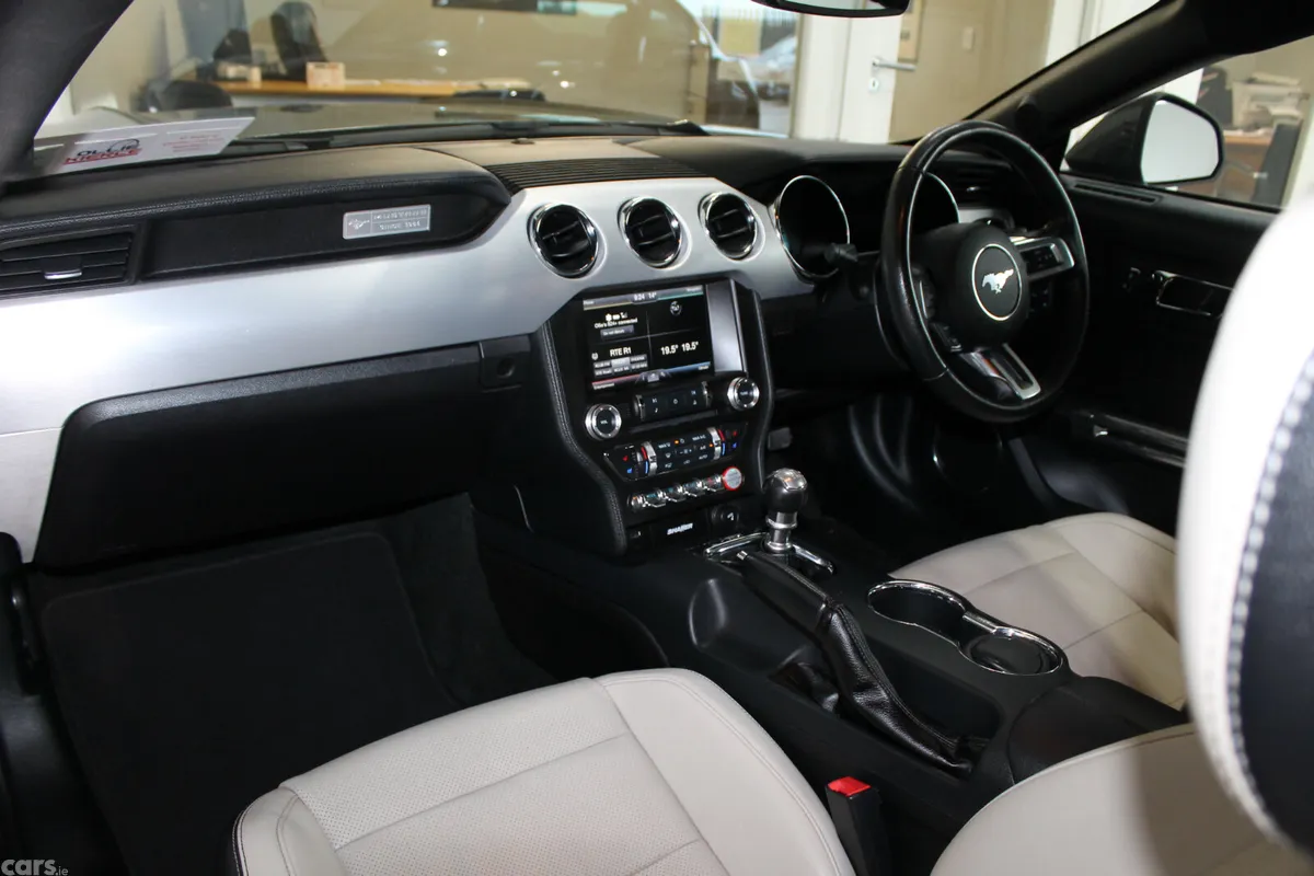 Ford Mustang Coupe, Petrol, 2017, Grey