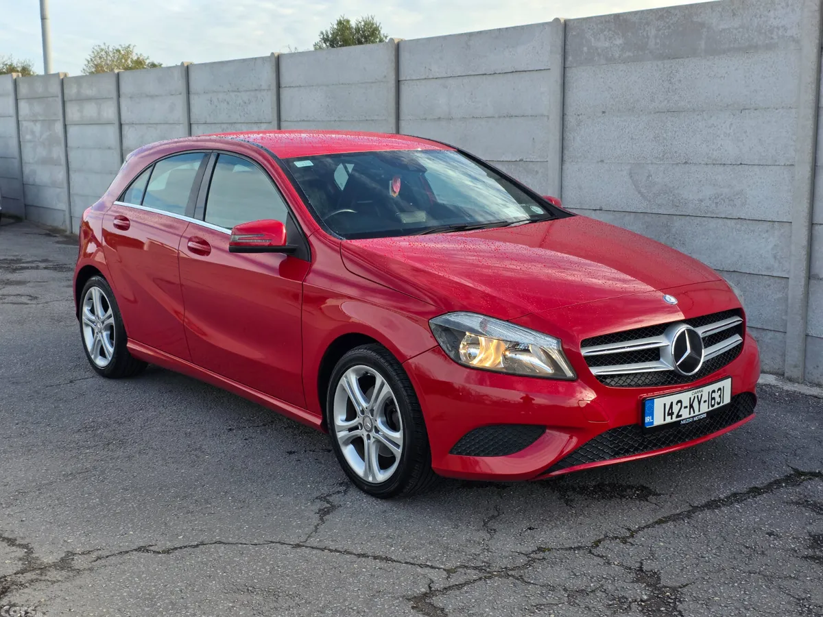 Mercedes-Benz A-Class Hatchback, Petrol, 2014, Red