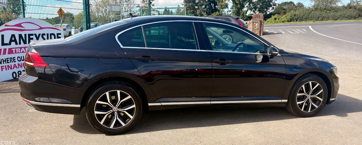Volkswagen Passat Saloon, Diesel, 2020, Black