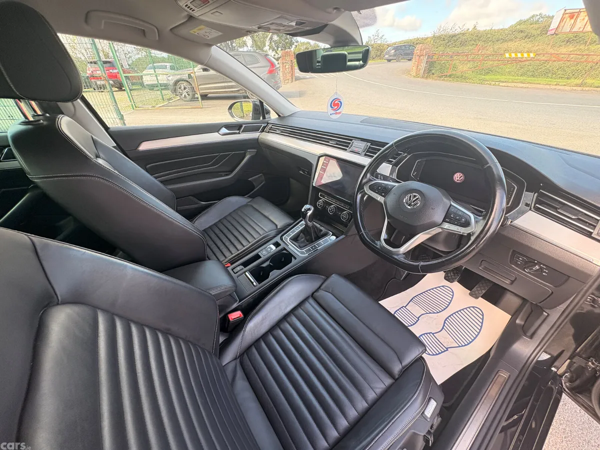 Volkswagen Passat Saloon, Diesel, 2020, Black