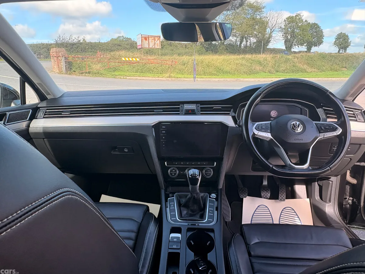 Volkswagen Passat Saloon, Diesel, 2020, Black