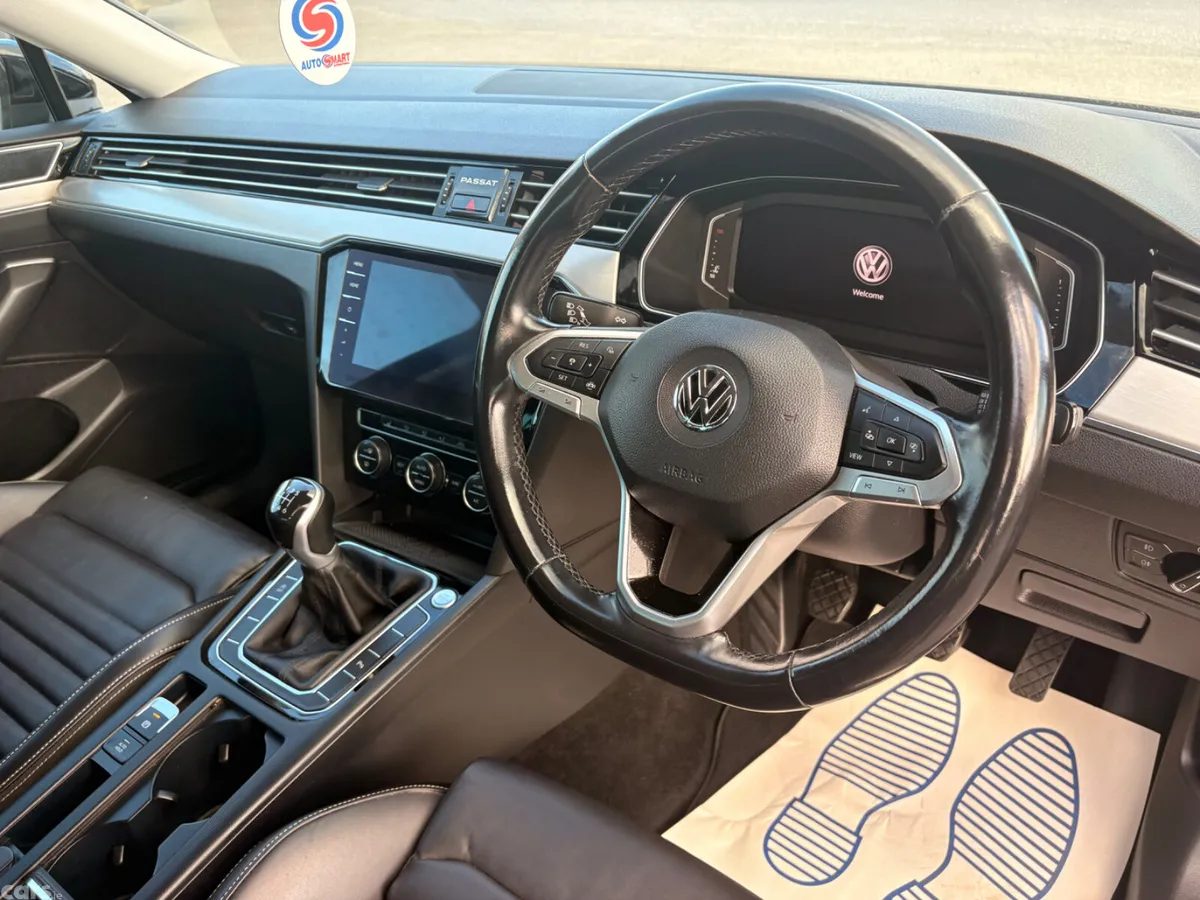 Volkswagen Passat Saloon, Diesel, 2020, Black
