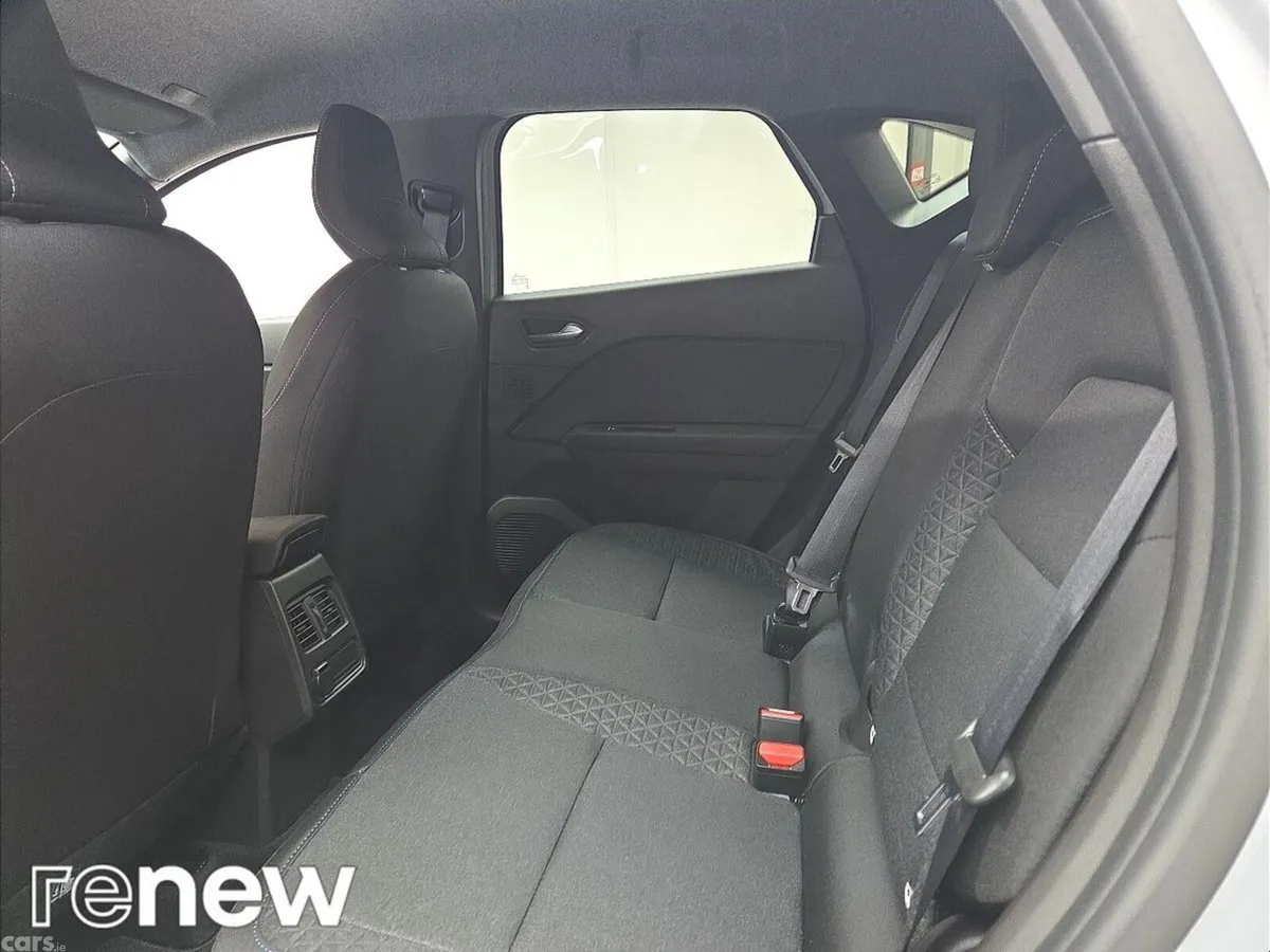 Renault Captur Hatchback, Petrol, 2026, Grey