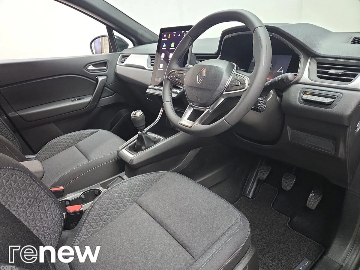 Renault Captur Hatchback, Petrol, 2026, Grey