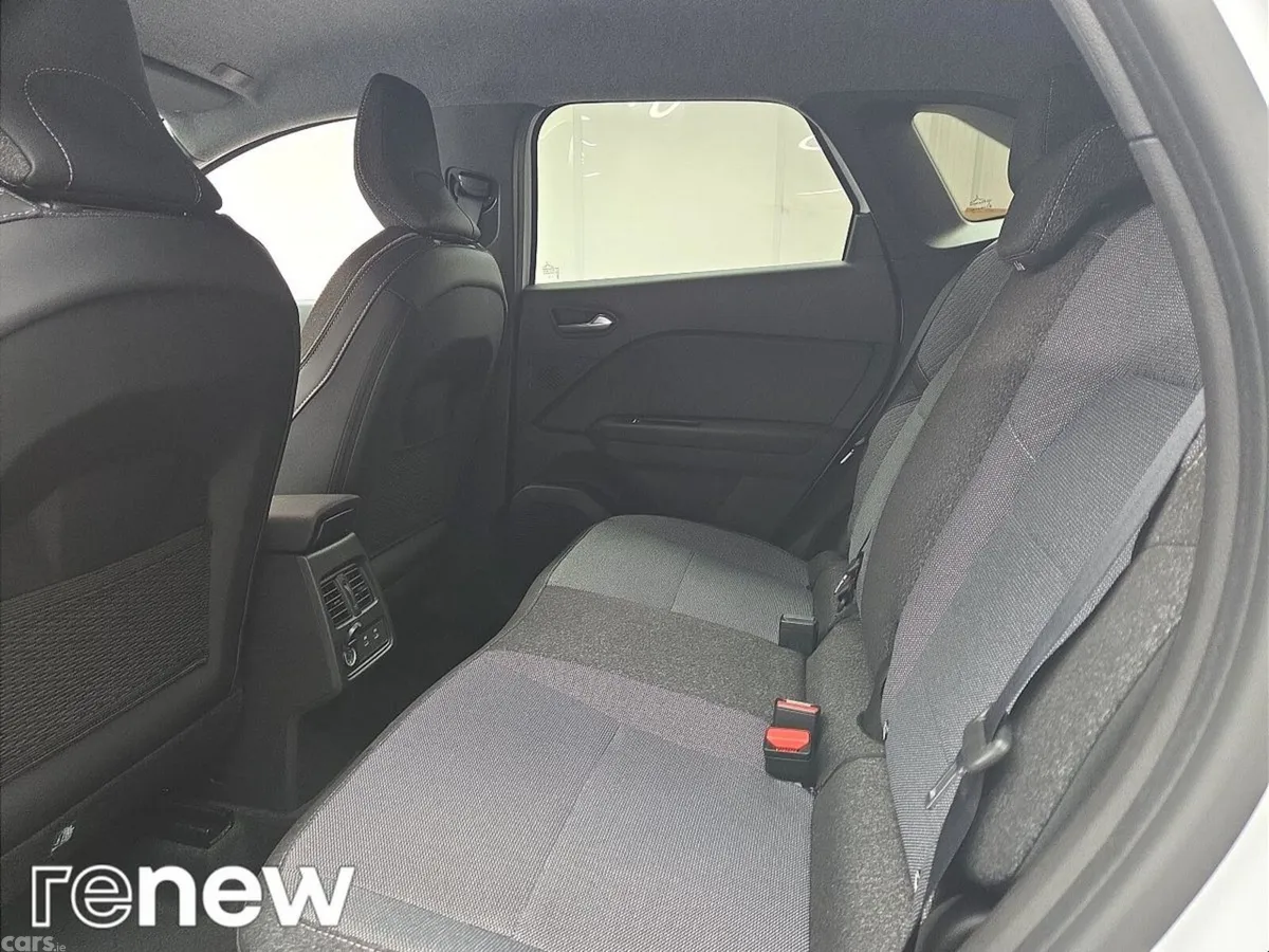 Renault Symbioz Hatchback, Petrol, 2026, White