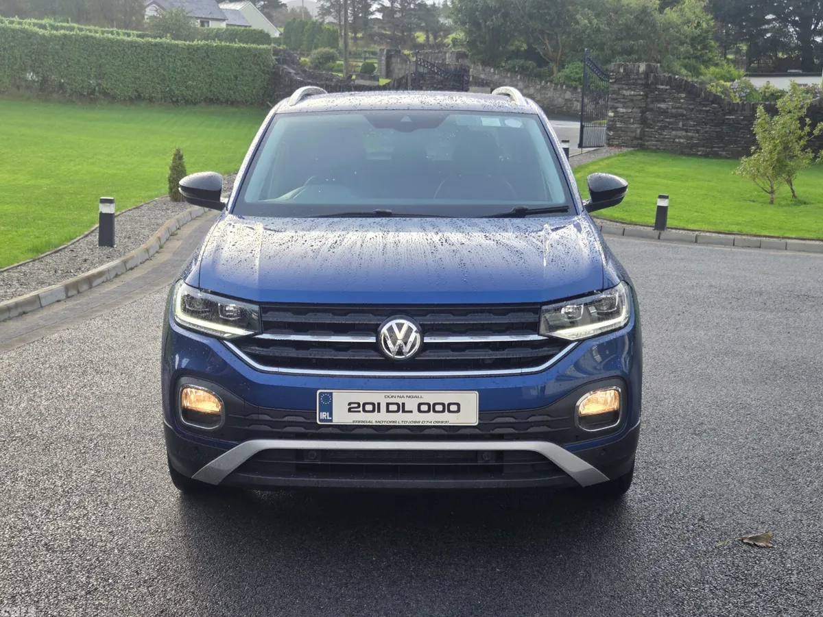 Volkswagen T-Cross Estate/Jeep, Diesel, 2020, Blue