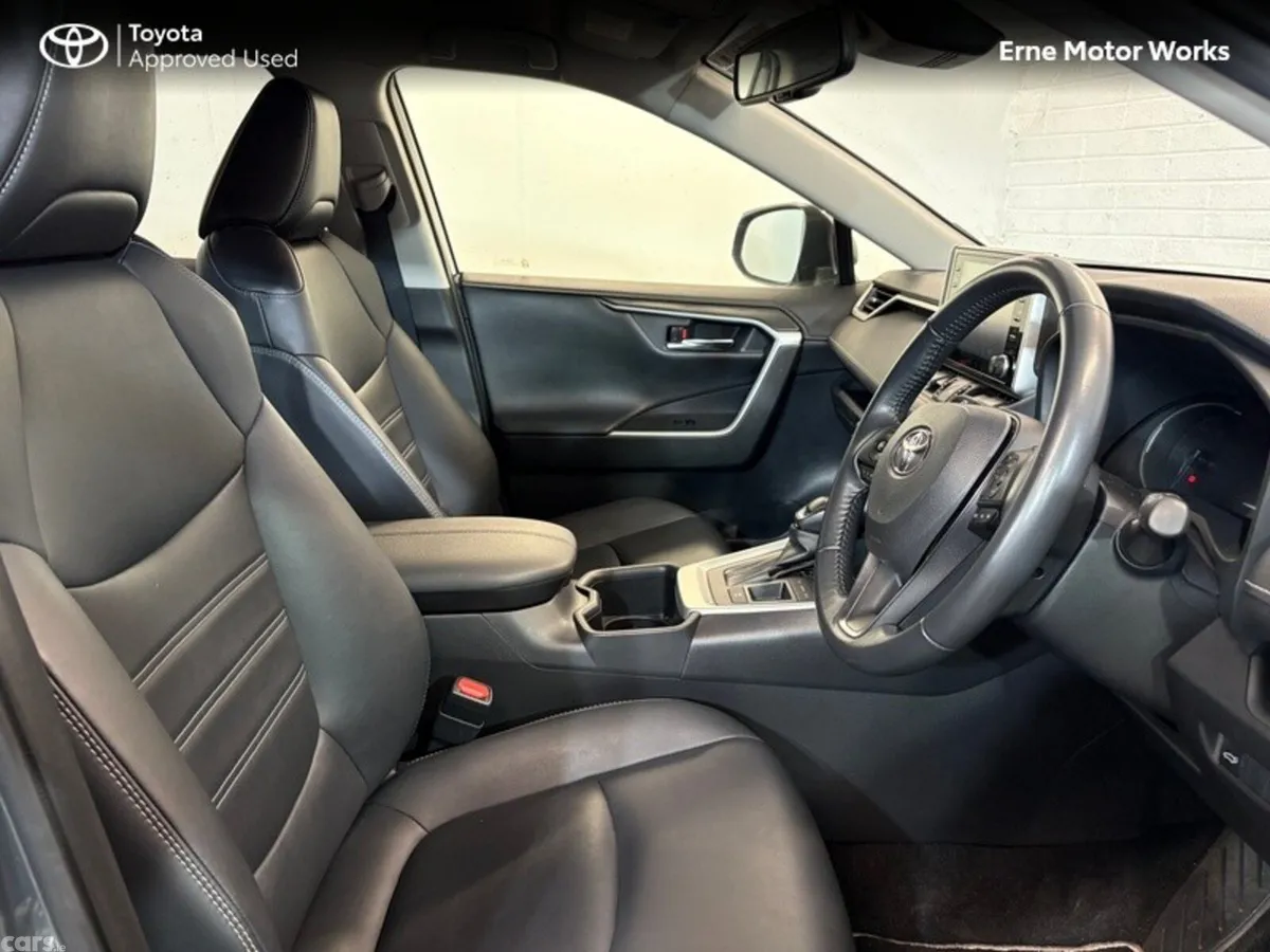 Toyota RAV4 SUV, Petrol Hybrid, 2022, Grey