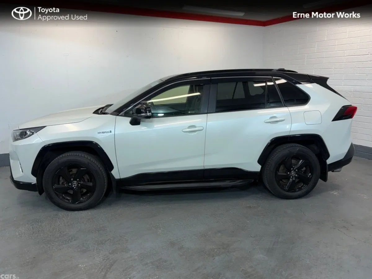 Toyota RAV4 SUV, Petrol Hybrid, 2022, White