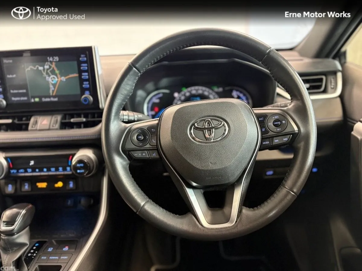Toyota RAV4 SUV, Petrol Hybrid, 2022, White