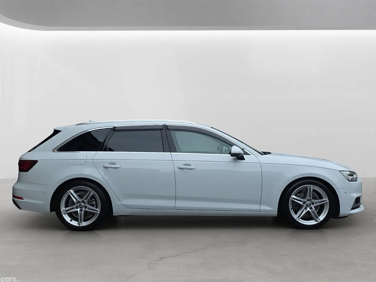 Audi A4 Estate, Petrol, 2020, White