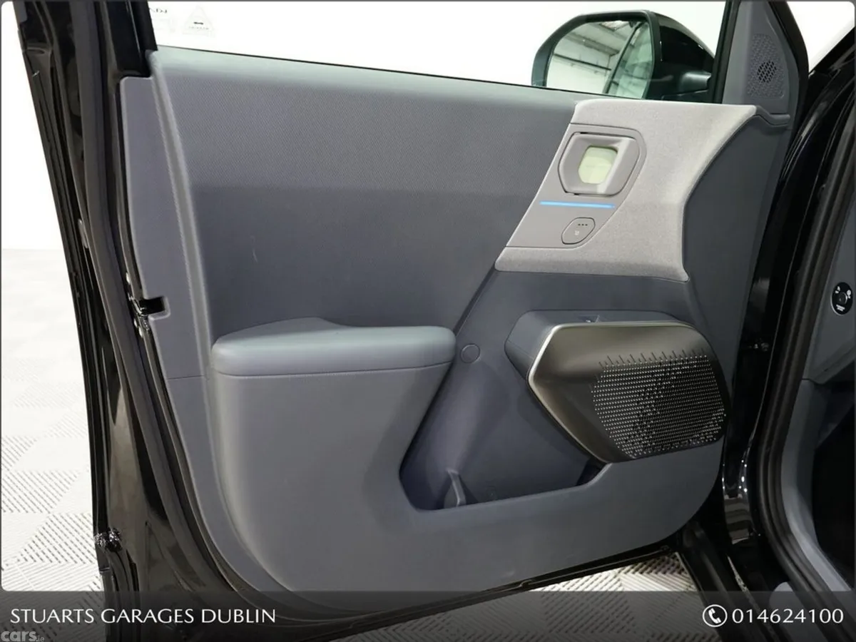 Kia EV2 MPV, Electric, 2026, Black